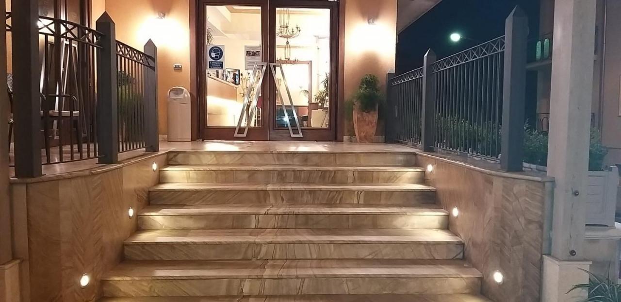 Hotel La Conca Вила Сан Джовани Екстериор снимка