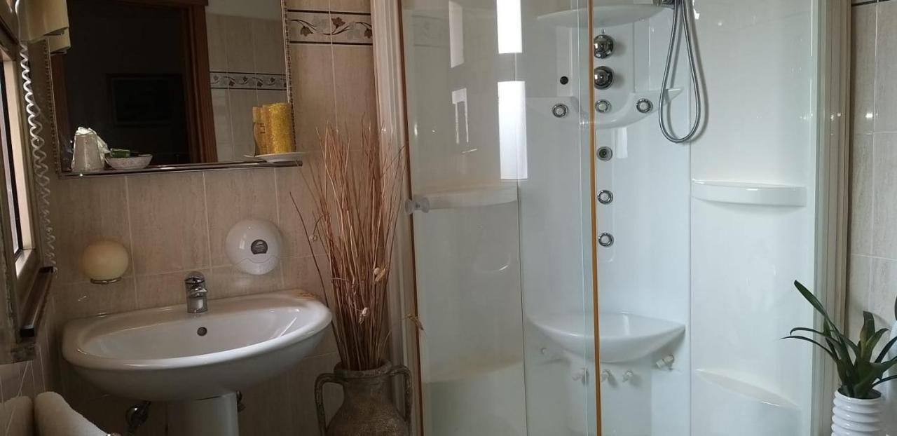 Hotel La Conca Вила Сан Джовани Екстериор снимка