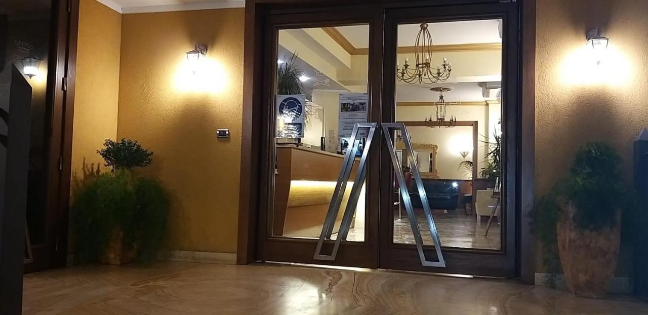 Hotel La Conca Вила Сан Джовани Екстериор снимка